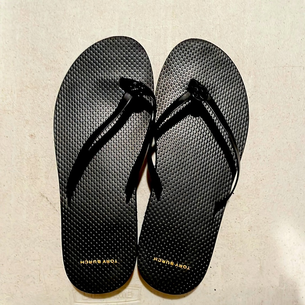Tory Burch women’s black platform flip flop